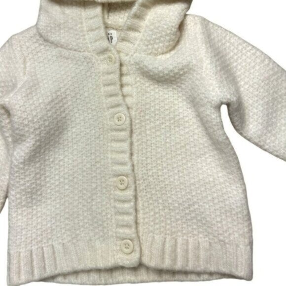 GAP Baby Ivory Polar Bear Fuzzy Warm Comfy Cozy Cardigan Sweater 6-12 Months - Picture 3 of 5
